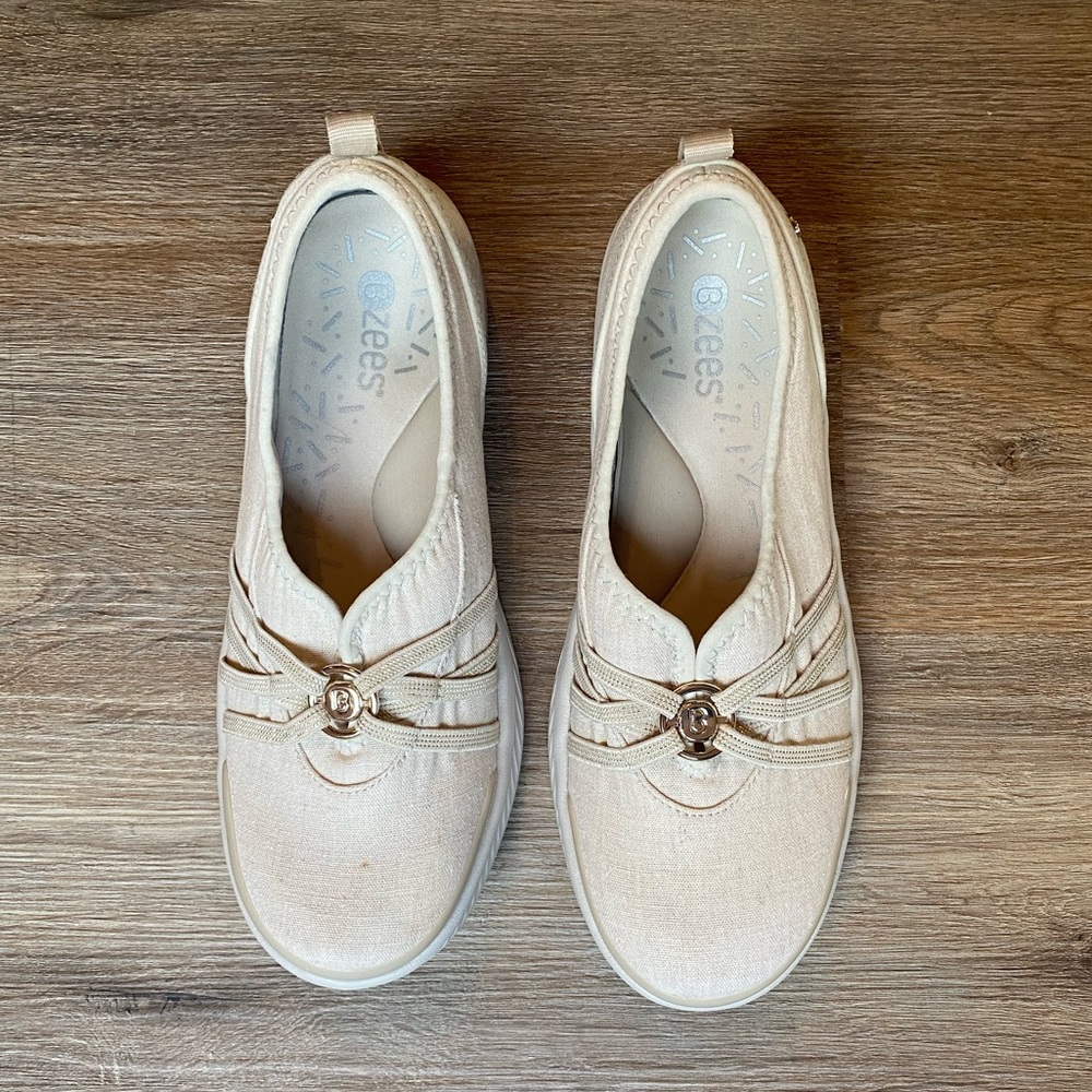 BZEES TAN SNEAKERS